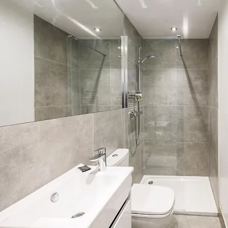 Host & - Franklin Rise *