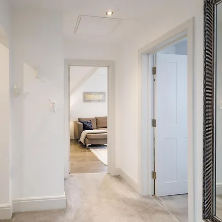 Appartement Host & - Franklin Rise *